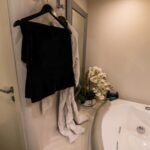 150 ft Ultra Luxury Yacht 35 Guest 29 150 ft Ultra Luxury Yacht for 35 Guest - Guest Cabin