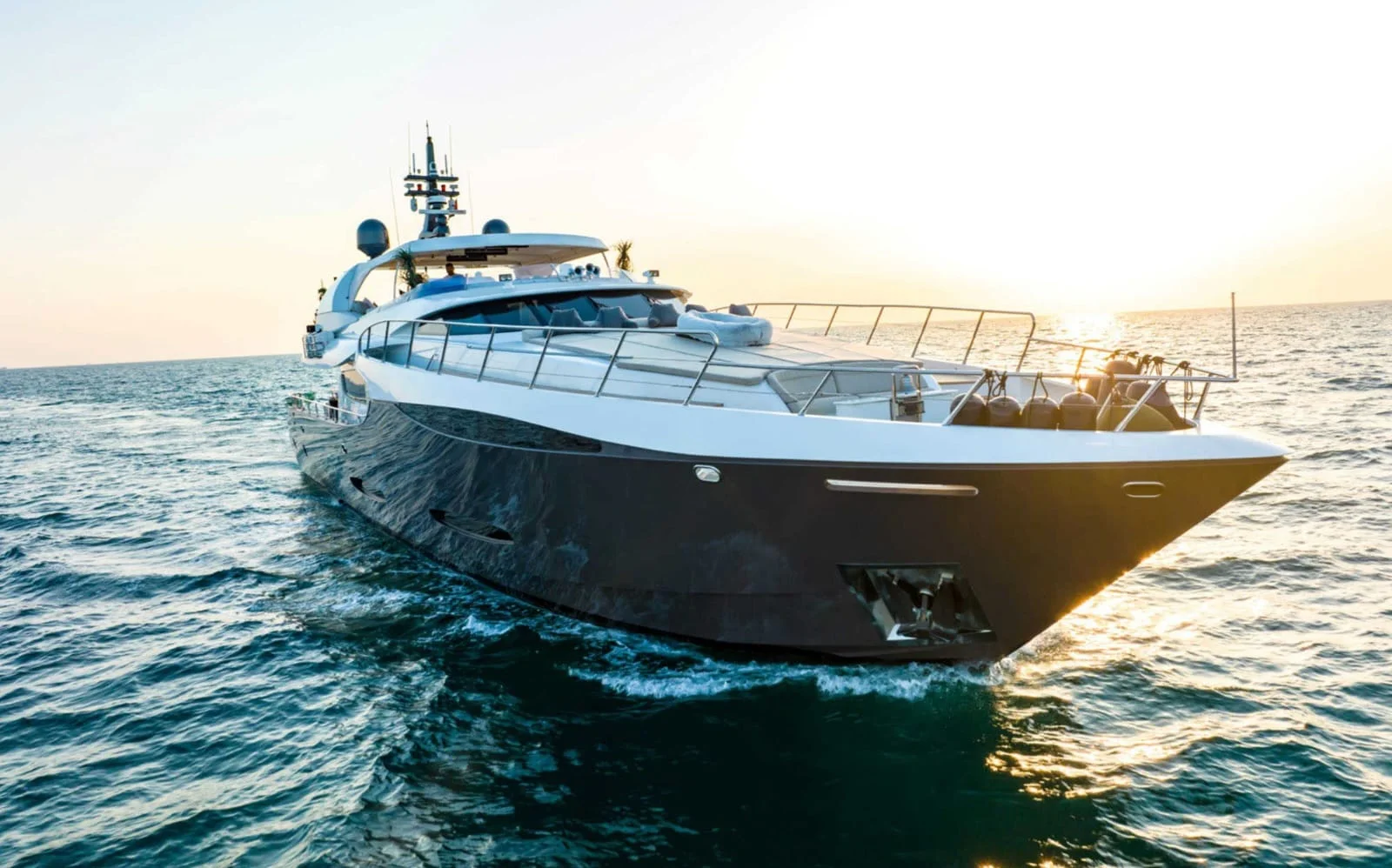 Dubai Yacht Rental 17 aren banner - Aren Yachting Dubai