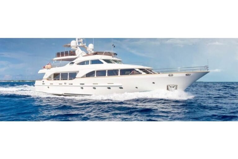125 ft Ultra Luxury Yacht 50 Guest 14 - Aren Yachting Dubai
