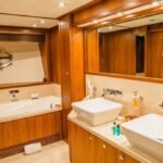 140 ft Ultra Luxury Yacht 40 Guest (14)