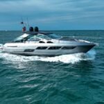 55 ft Ultra Luxury Yacht 8 Guest (1)