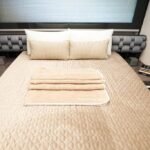 55 ft Ultra Luxury Yacht 8 Guest (11)