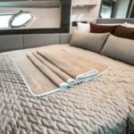 55 ft Ultra Luxury Yacht 8 Guest (13)