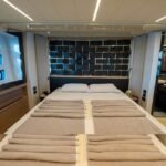 70 ft Ultra Luxury Yacht 12 Guest (17)