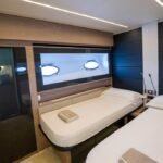 70 ft Ultra Luxury Yacht 12 Guest (23)